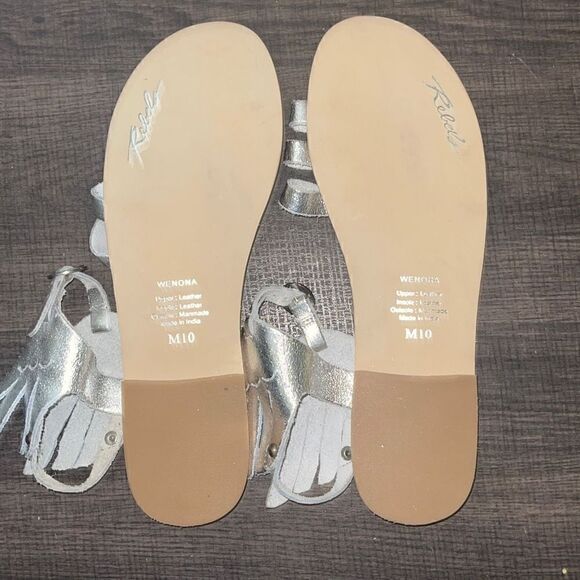 Anthropologie Wenona Rebels Ancient Greek sandals silver angel wing, size 10 - Picture 5 of 5